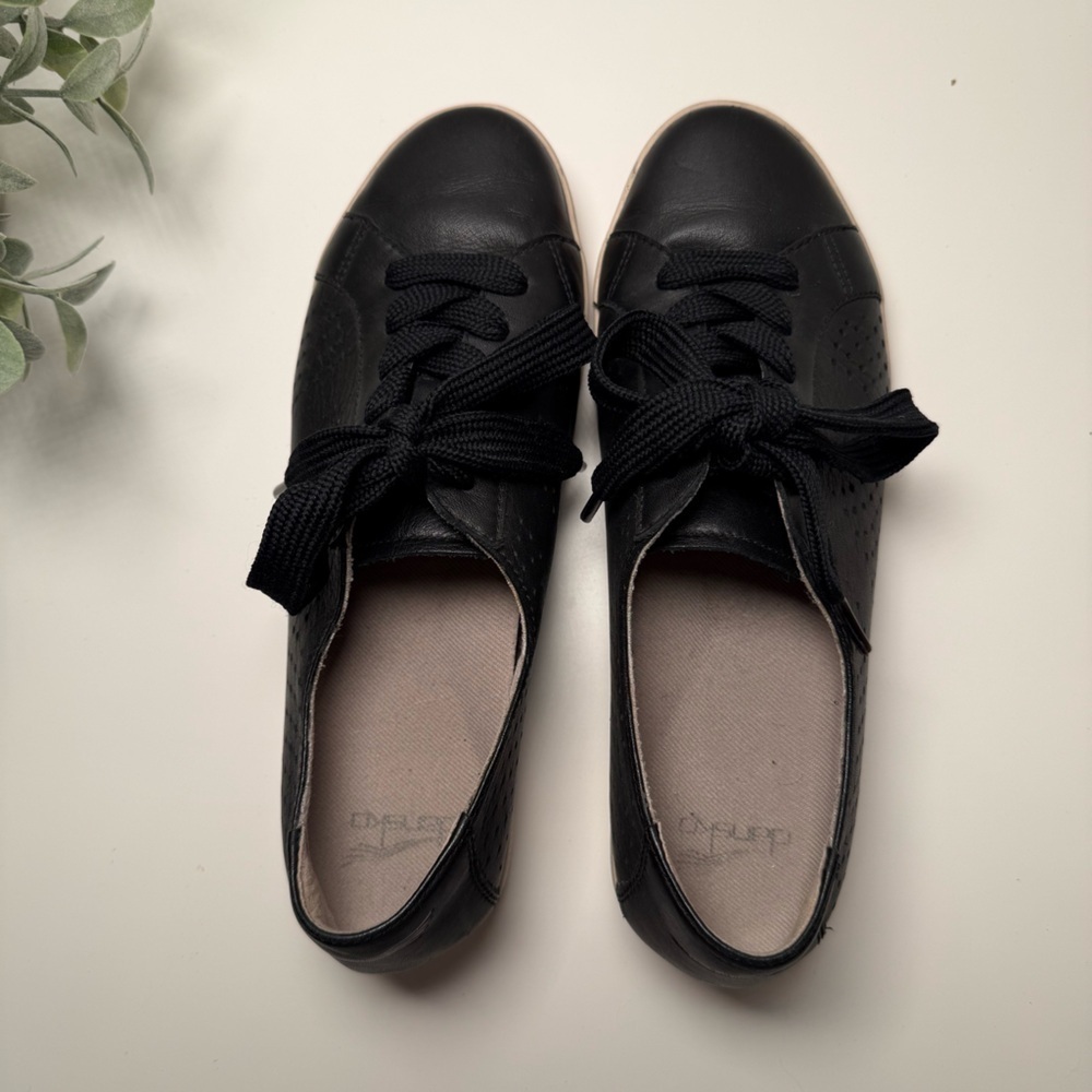 Dansko Women's Orli Sneaker - Picture 10 of 16
